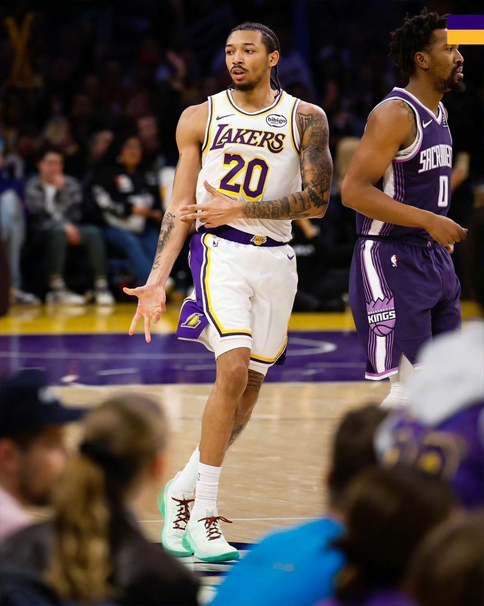 足球直播-湖人四项数据联盟垫底，防守篮板三分板凳均低迷|体育数据分析|萨克拉门托国王队|篮板数据|洛杉矶湖人队|nba_新浪体育_新浪新闻