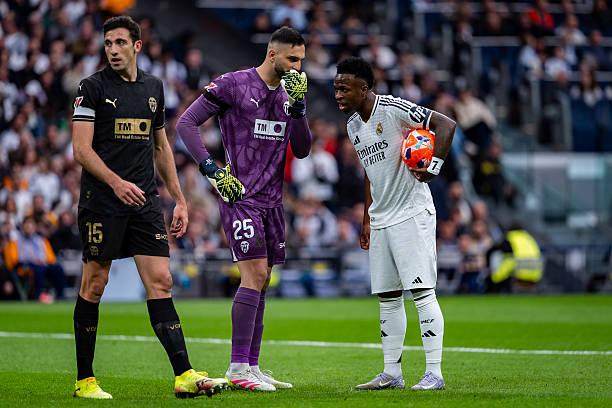 1743898764920066722.jpg 2208130050-612x612.jpg